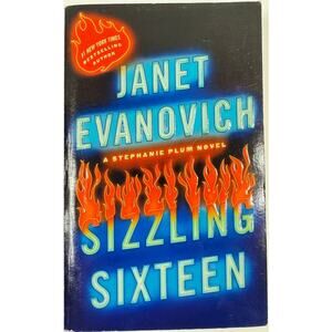 Sizzling Sixteen by Janet Evanovich (Paperback)